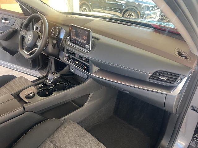Certified 2023 Nissan Rogue SV image 22
