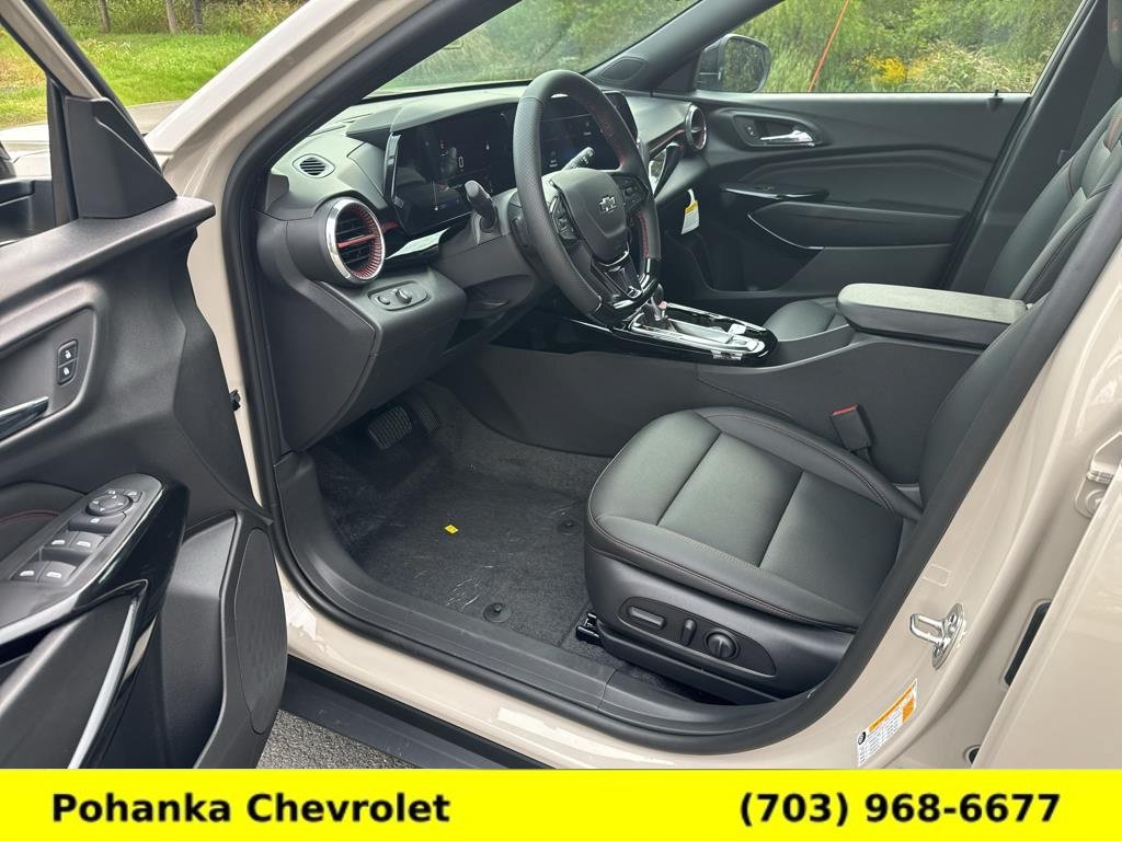 New 2026 Chevrolet Trax RS w/ Sunroof Package FWD image 25