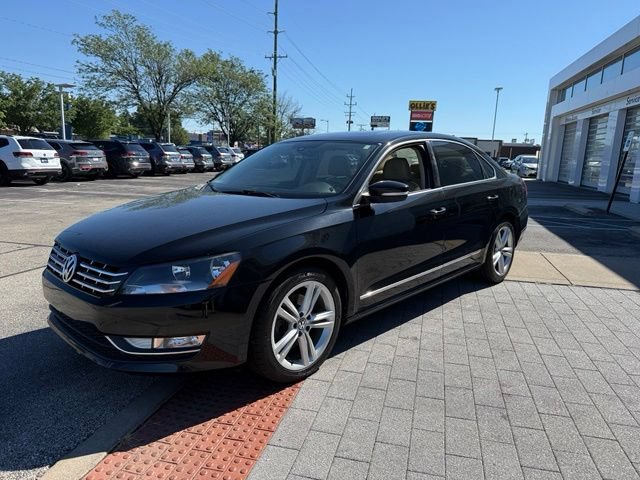 Used 2014 Volkswagen Passat TDI SEL Premium FWD image 3