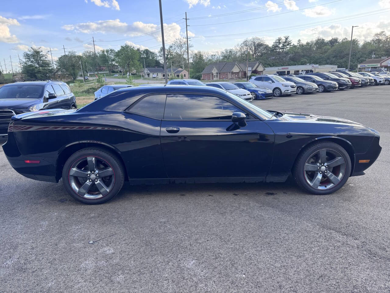 Used 2014 Dodge Challenger SXT RWD image 6
