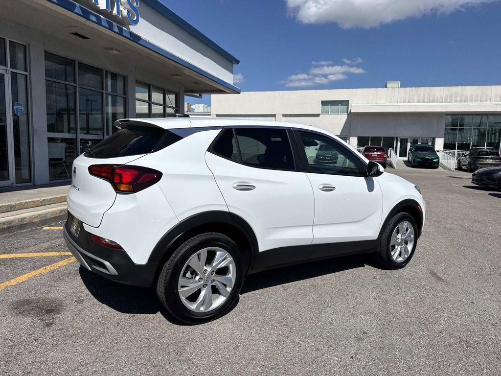 Used 2025 Buick Encore GX Preferred AWD/4WD image 8