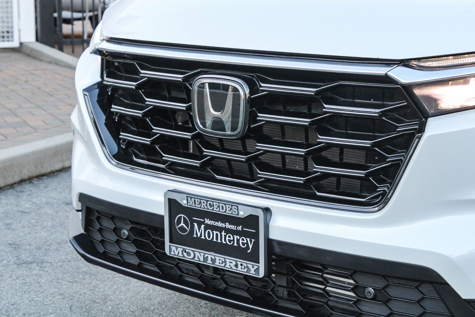 Used 2023 Honda CR-V EX-L image 5