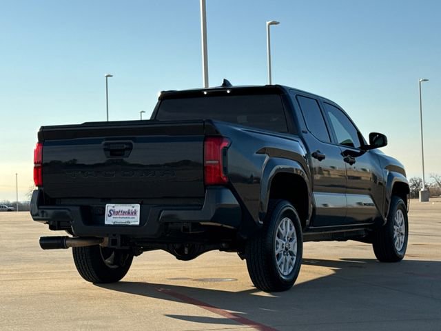 Used 2025 Toyota Tacoma SR5 image 9