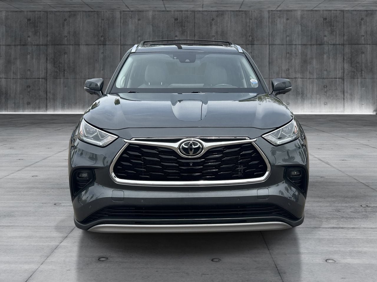 Used 2023 Toyota Highlander Platinum FWD image 8