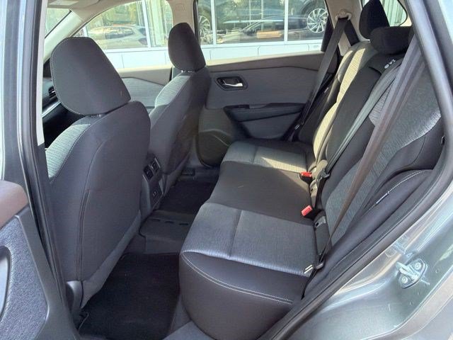 Used 2023 Nissan Rogue SV FWD image 19