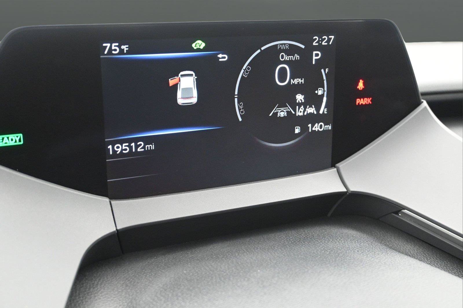 Used 2024 Toyota Prius XLE AWD/4WD image 3
