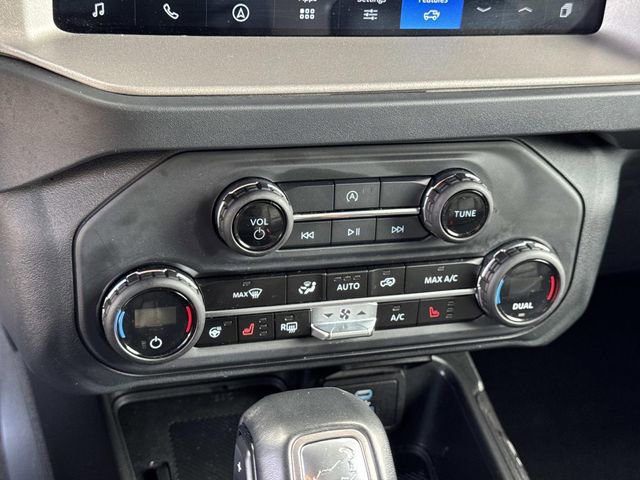 Used 2025 Ford Bronco Outer Banks image 17