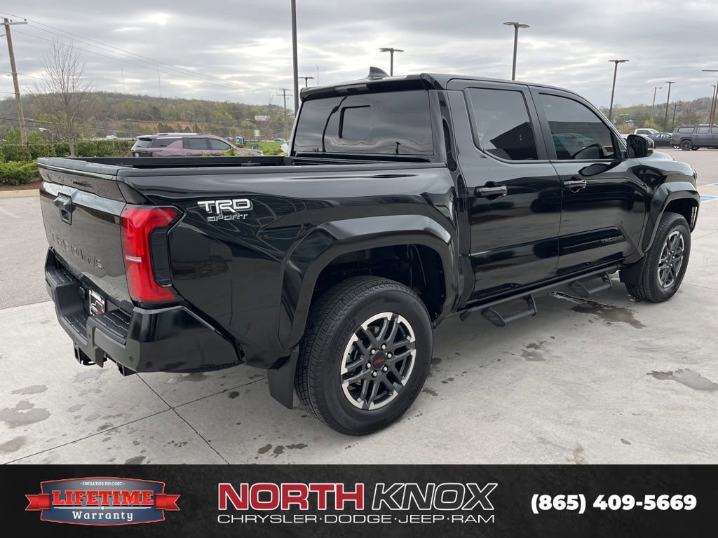 Used 2024 Toyota Tacoma TRD Sport w/ TRD Sport Upgrade Package image 19