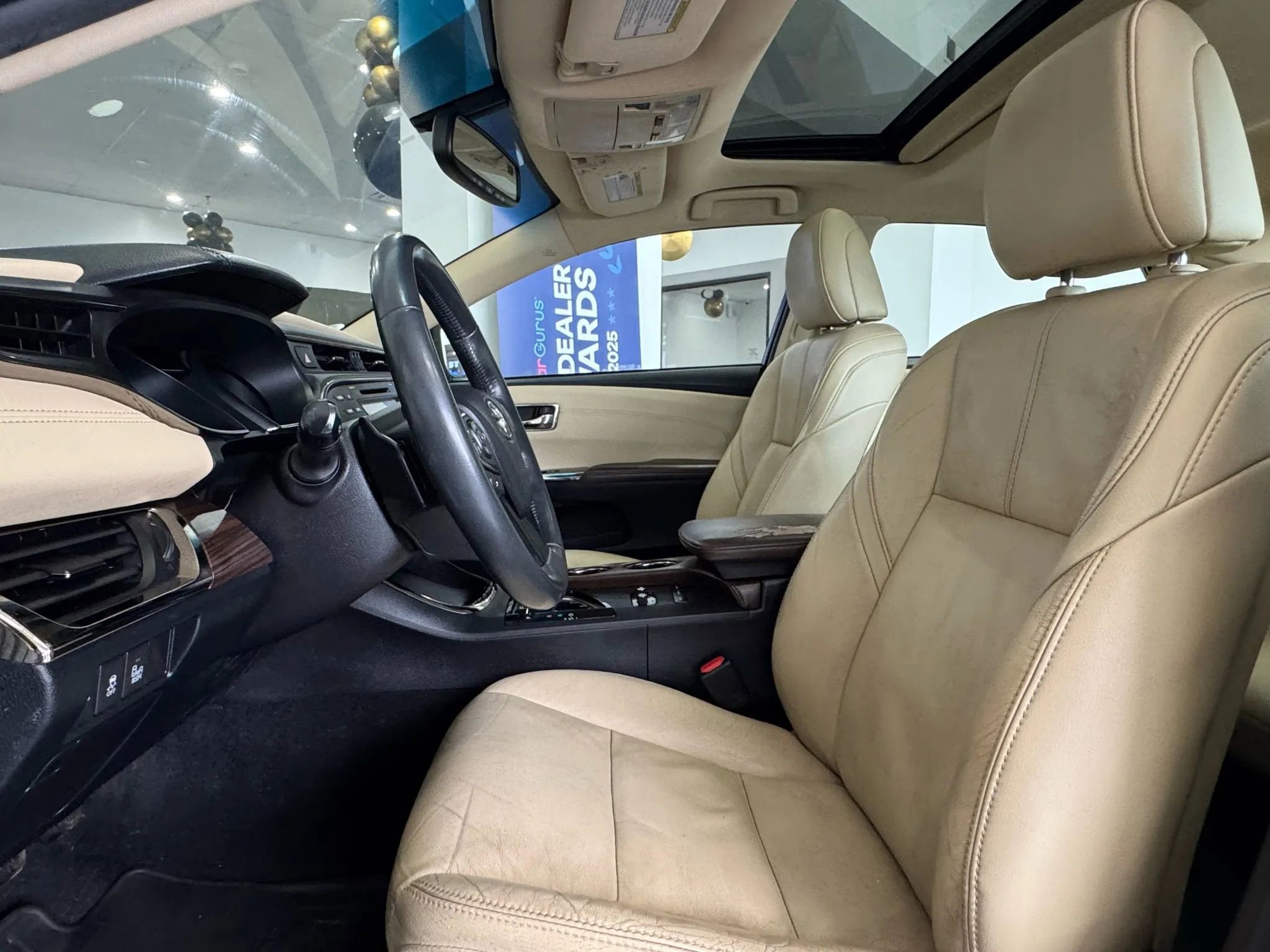 Used 2015 Toyota Avalon XLE image 7