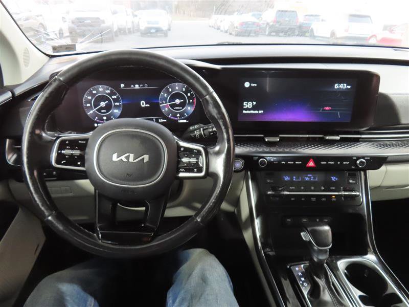 Used 2022 Kia Carnival SX Prestige image 21