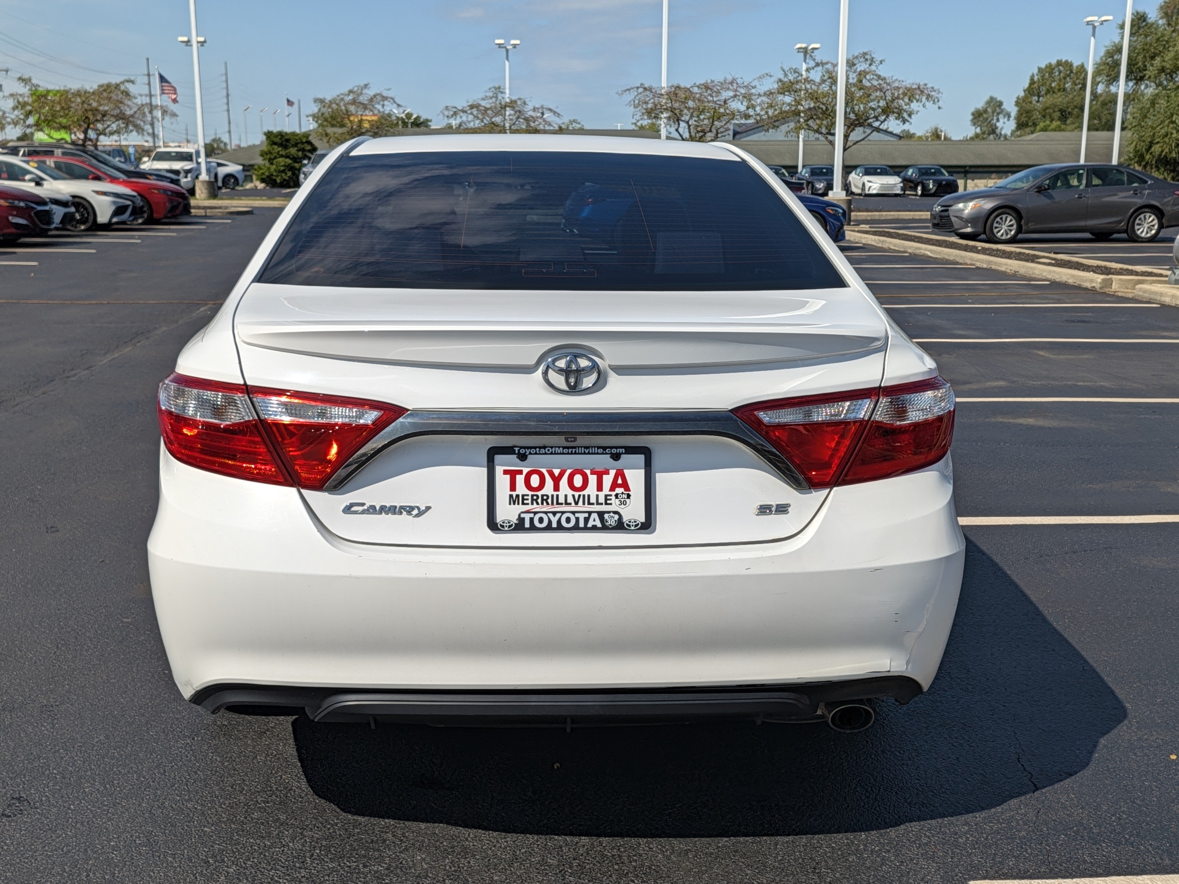 Used 2015 Toyota Camry SE w/ Moonroof Package FWD image 7