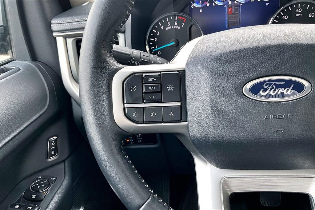 Used 2024 Ford Expedition Max XLT image 27