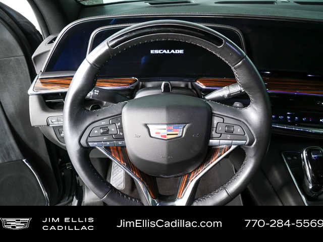 Used 2024 Cadillac Escalade Premium Luxury w/ Performance Package image 8