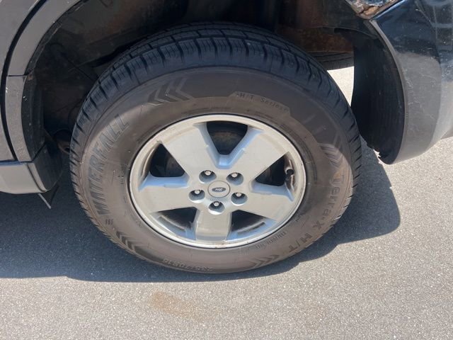 Used 2012 Ford Escape XLT FWD image 9