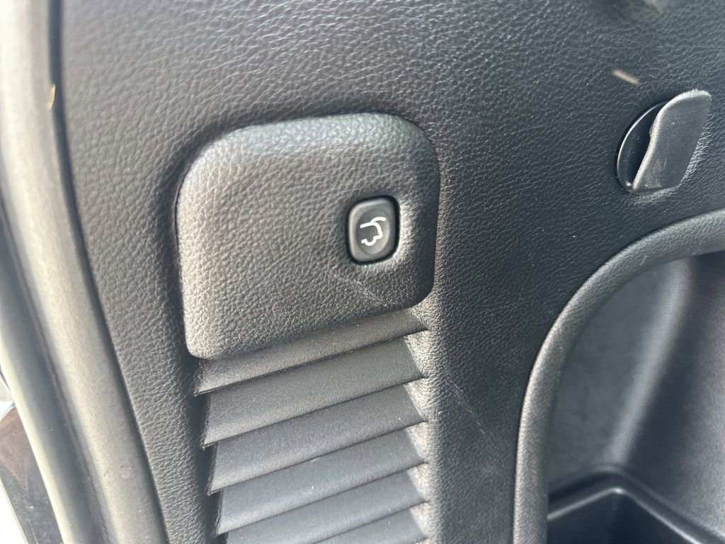 Used 2021 Jeep Grand Cherokee Limited w/ Luxury Group II image 30