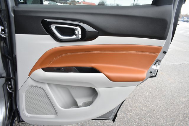 Used 2022 Jeep Compass Limited image 36