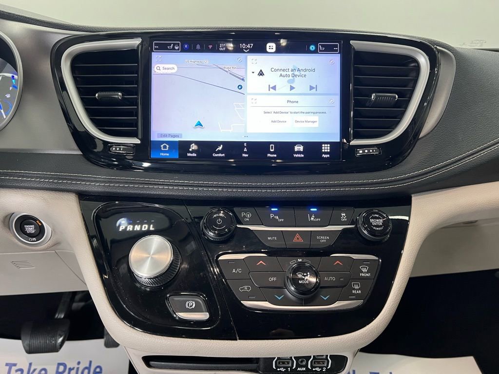 Used 2021 Chrysler Pacifica Touring-L image 14