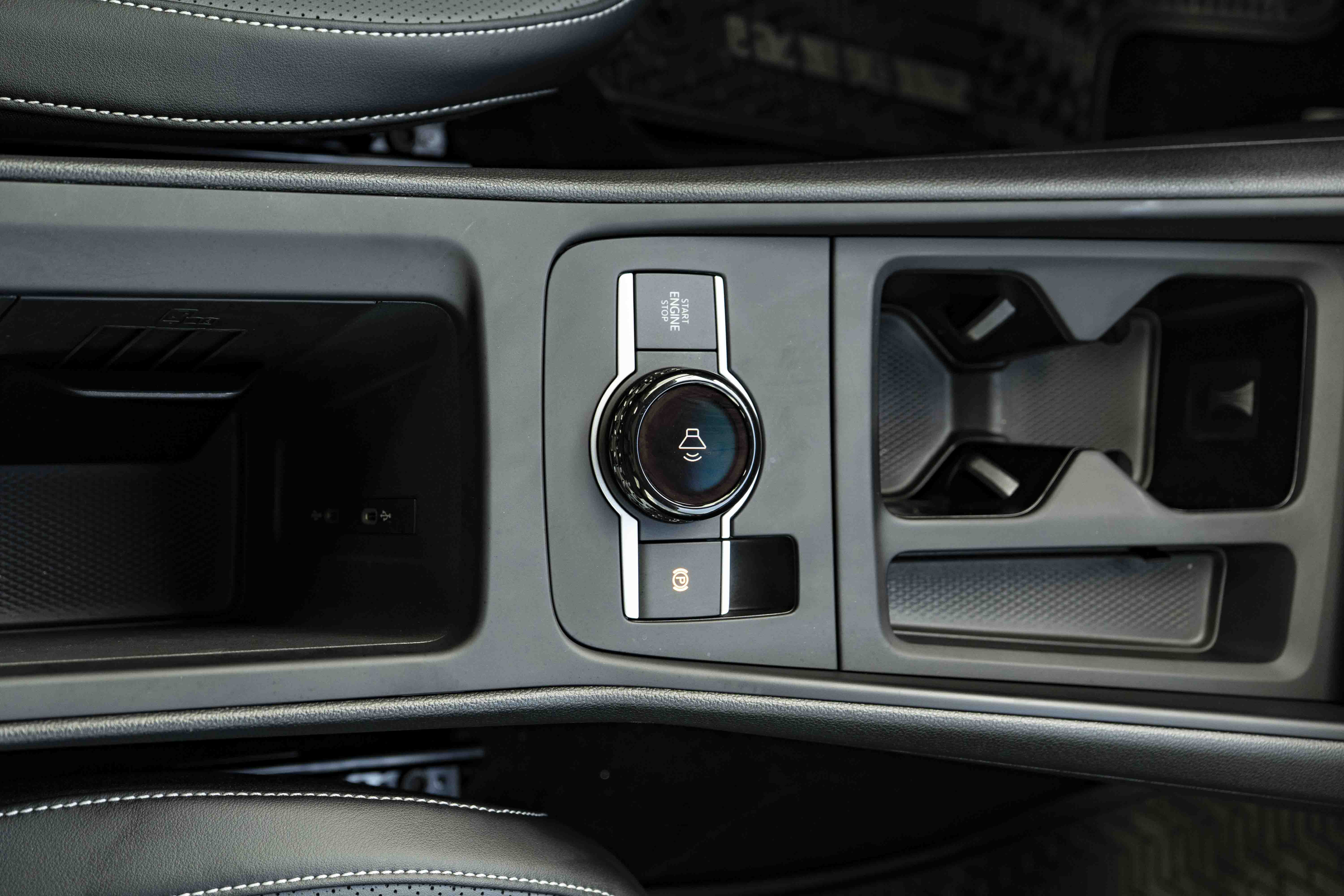 Certified 2026 Volkswagen Tiguan SE FWD image 26