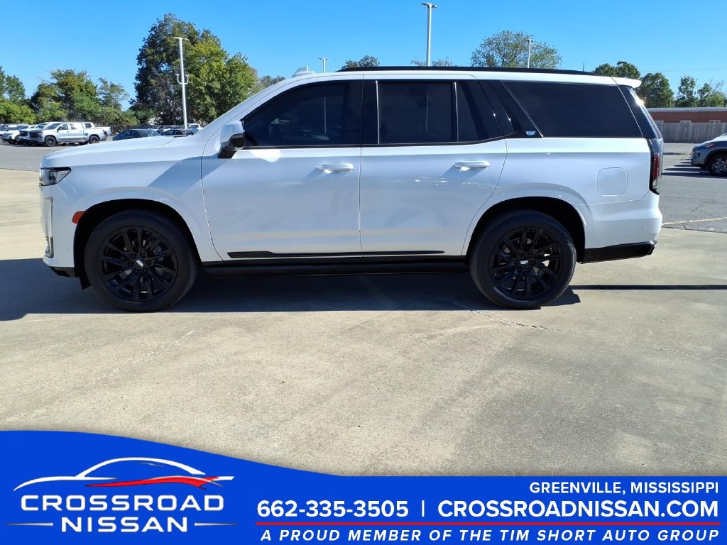 Used 2022 Cadillac Escalade Sport Platinum w/ LPO, ONYX Package AWD/4WD image 2