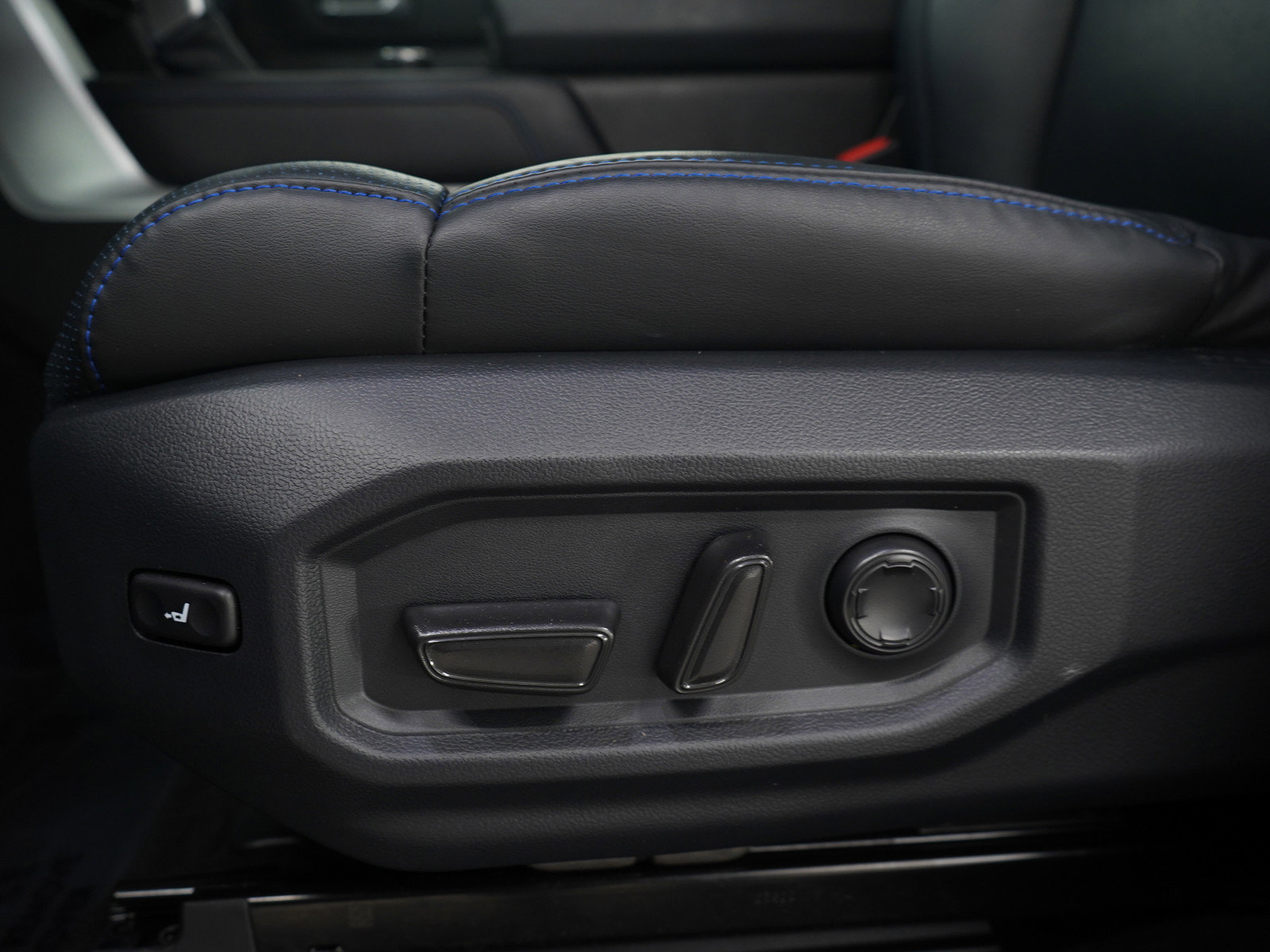 Used 2024 Toyota Sequoia Platinum image 29