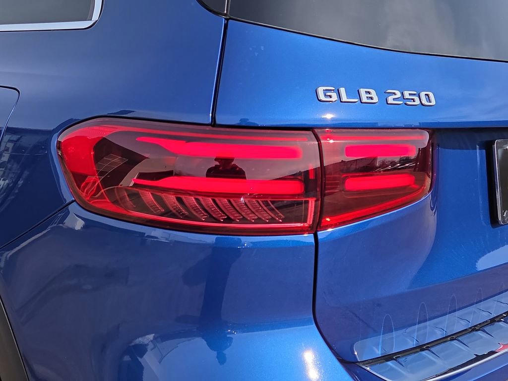 Certified 2026 Mercedes-Benz GLB 250 GLB 250 image 12