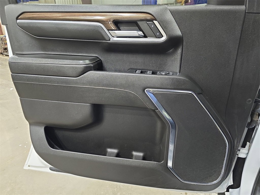 Used 2023 Chevrolet Silverado 1500 LT image 27