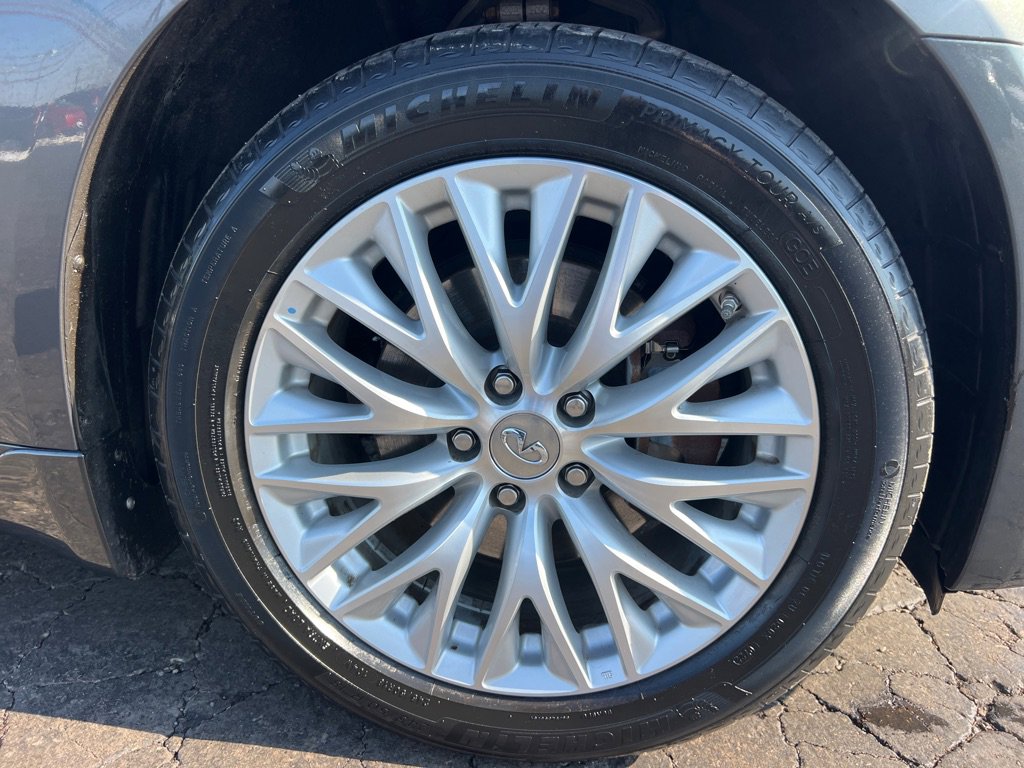 Used 2015 INFINITI Q70 L 3.7 w/ Deluxe Touring Package image 48