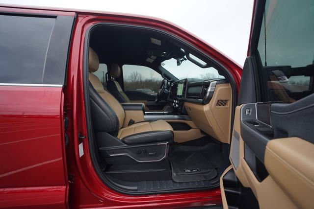 Used 2023 Ford F250 Lariat w/ Chrome Package image 17