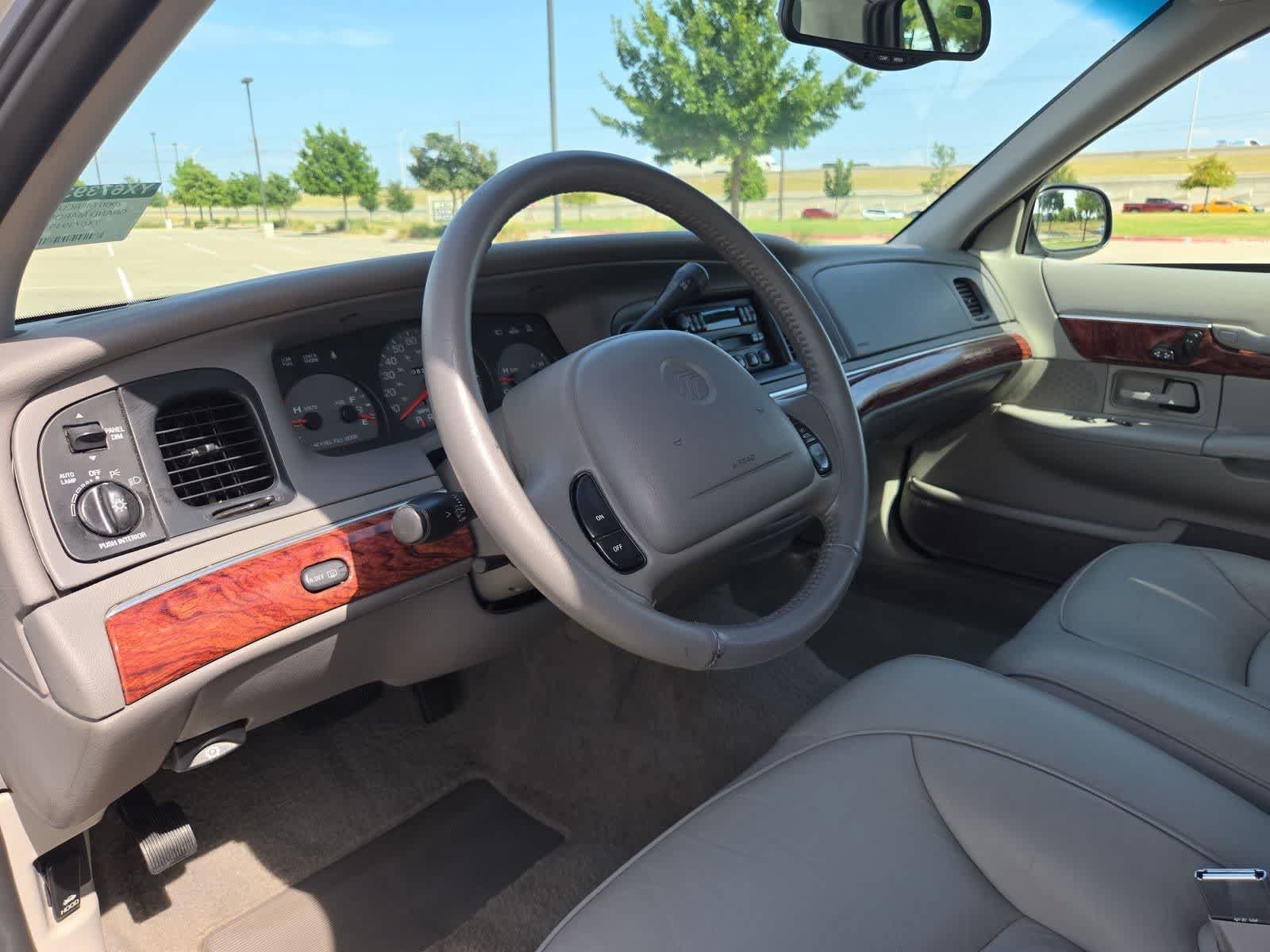 Used 2000 Mercury Grand Marquis LS RWD image 2
