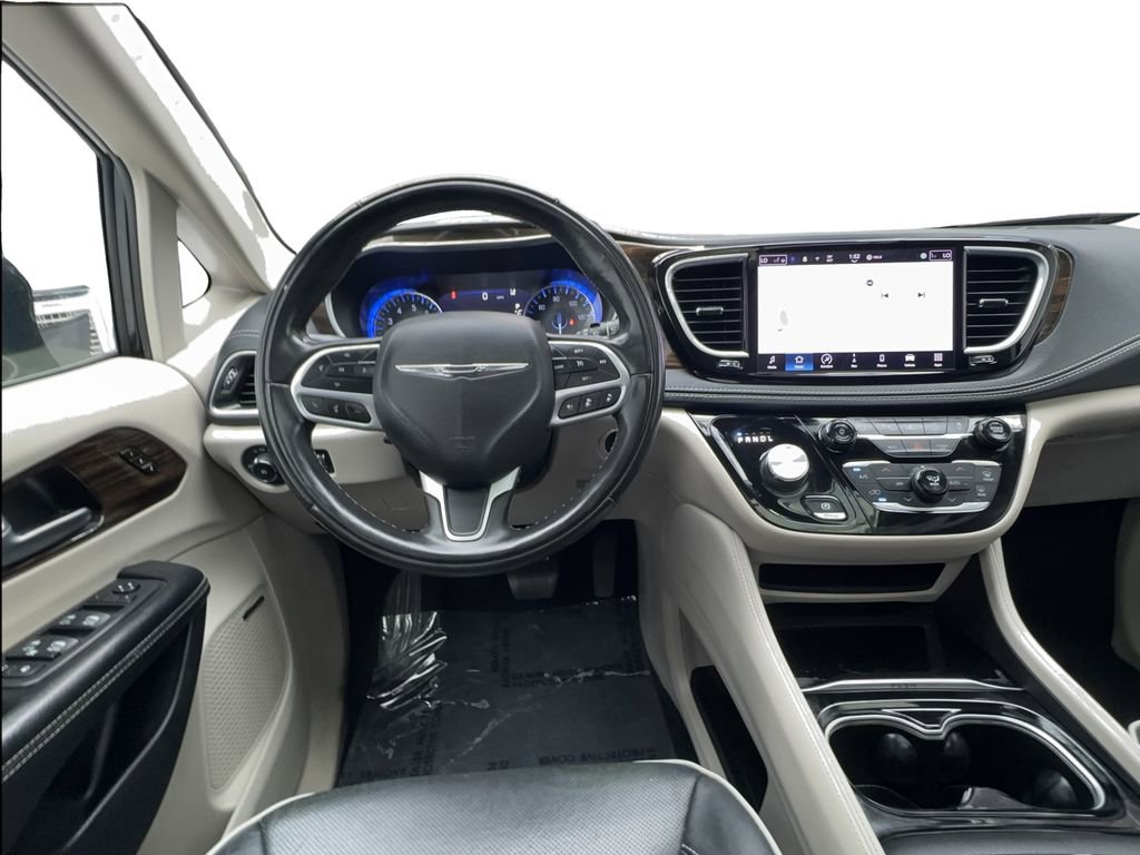 Used 2022 Chrysler Pacifica Limited FWD image 34