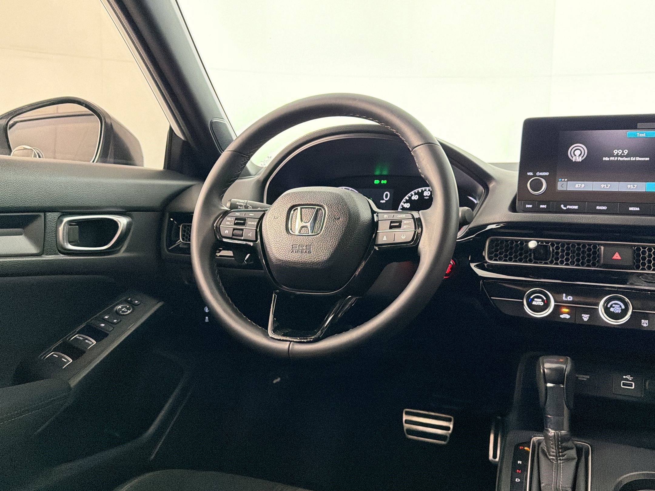 Used 2023 Honda Civic Sport image 25