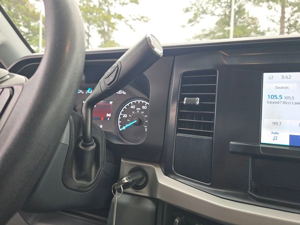 Used 2025 Ford F350 XLT image 24