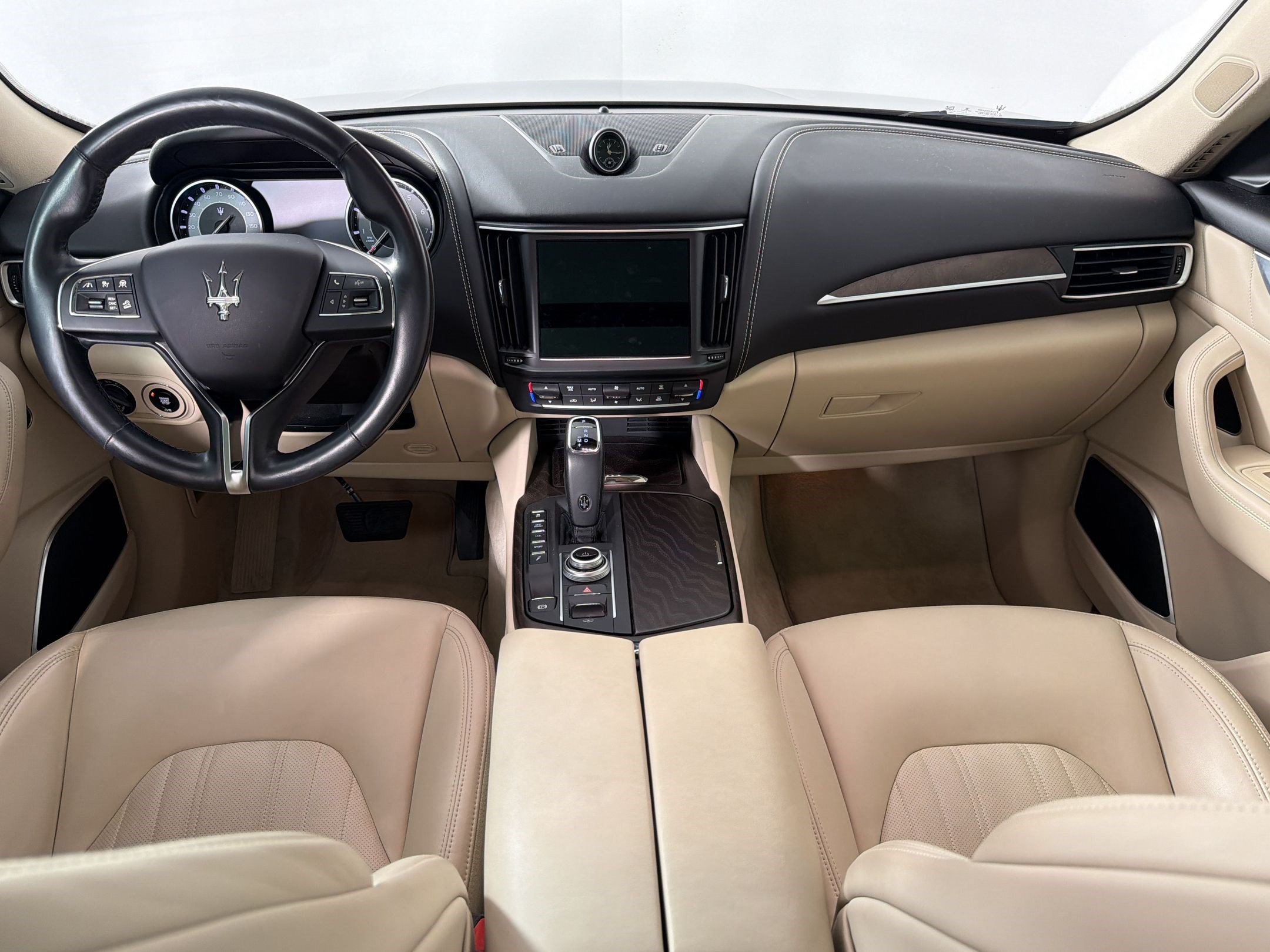 Used 2022 Maserati Levante Modena AWD/4WD image 19