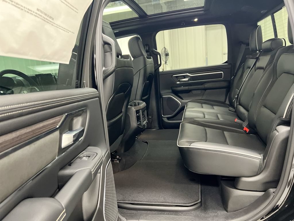 New 2026 RAM 1500 Laramie w/ Laramie Preferred Package AWD/4WD image 24