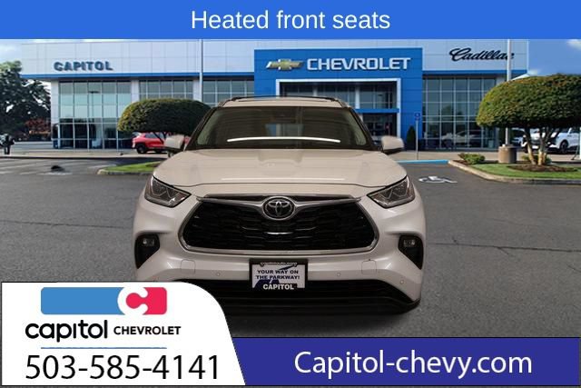 Used 2022 Toyota Highlander Limited AWD/4WD image 7