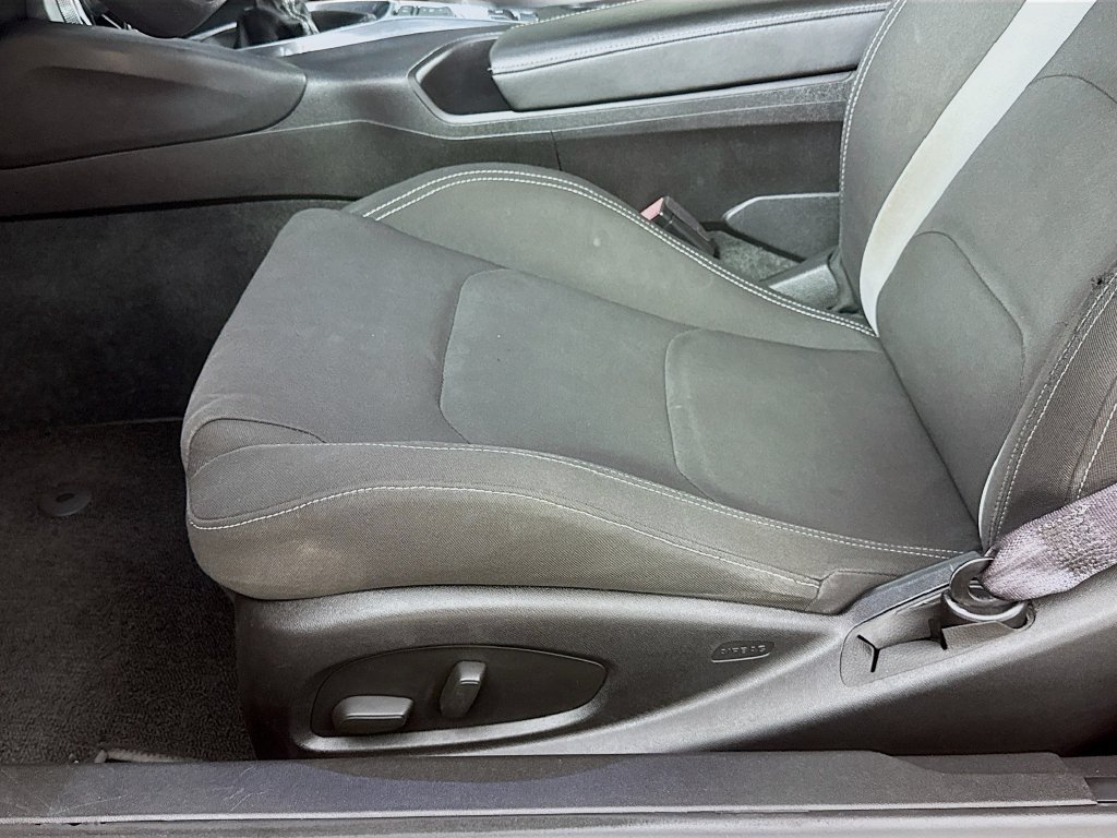 Used 2016 Chevrolet Camaro SS RWD image 22