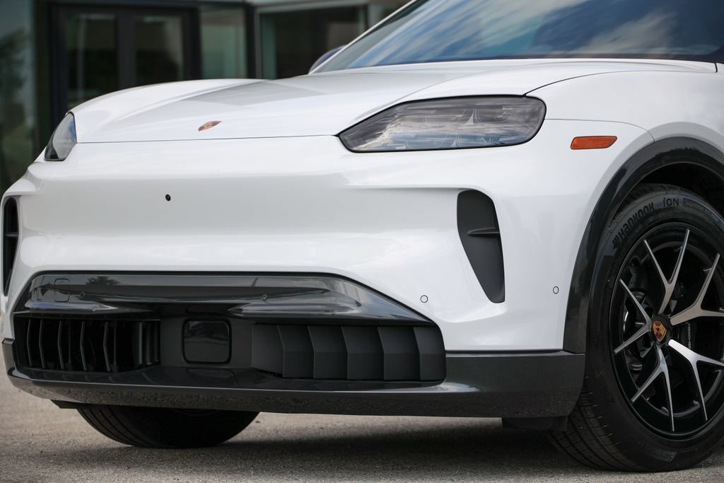 New 2026 Porsche Cayenne Electric AWD/4WD image 39