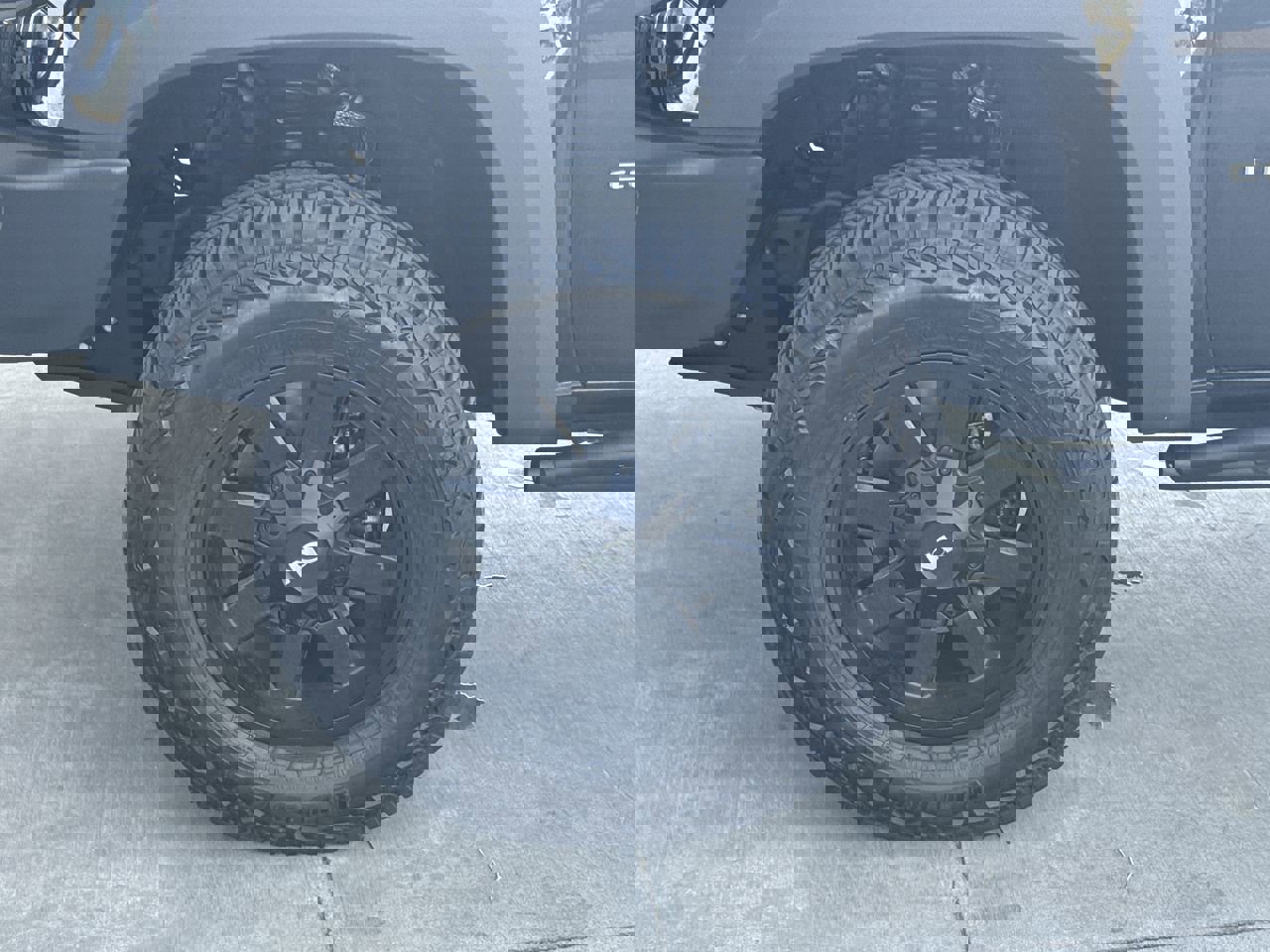 Used 2021 Chevrolet Colorado ZR2 w/ Colorado ZR2 Bison Edition image 28