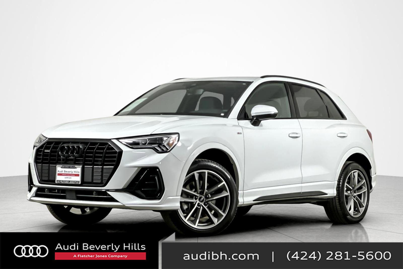 Used 2025 Audi Q3 2.0T Premium w/ Convenience Package image 1
