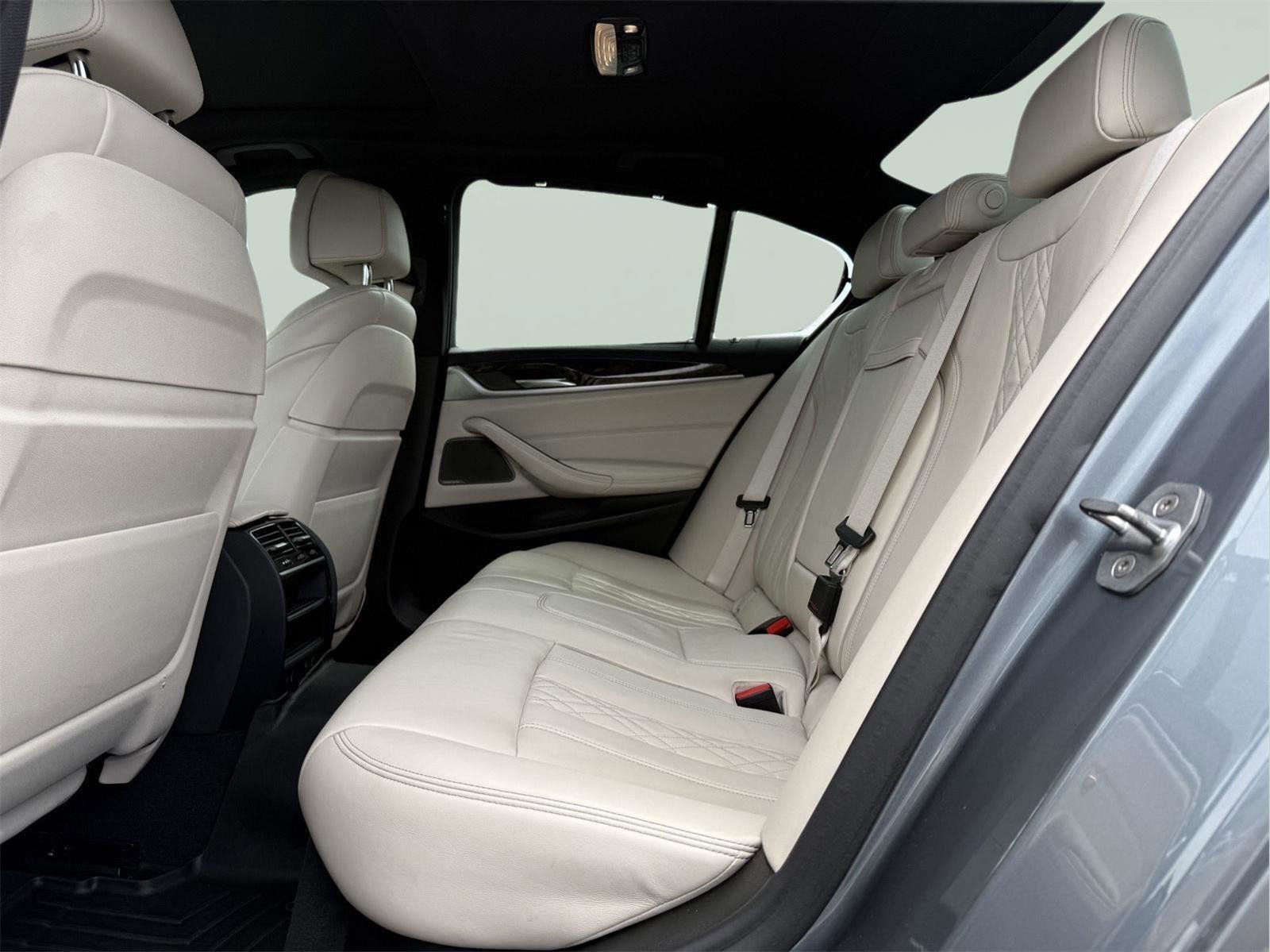 Used 2019 BMW M550i xDrive w/ Premium Package 2 AWD/4WD image 19