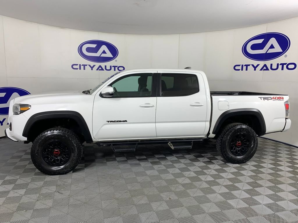 Used 2021 Toyota Tacoma TRD Off-Road w/ Technology Package AWD/4WD image 7