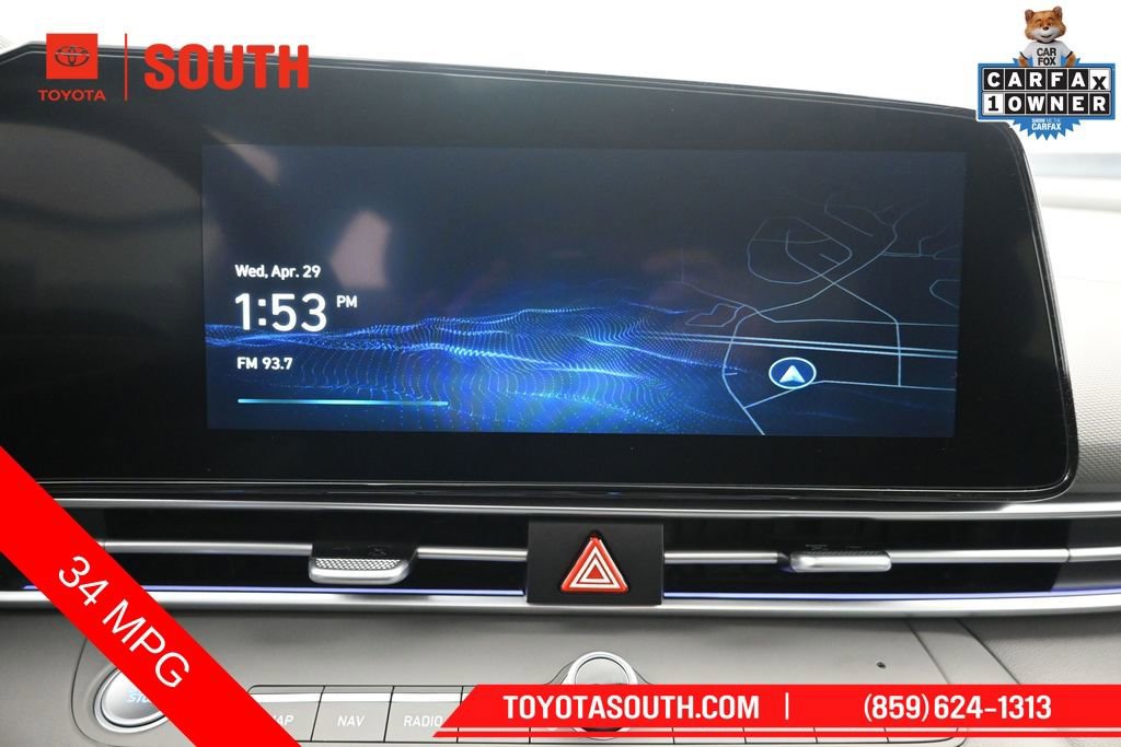 Used 2025 Hyundai Elantra SEL FWD image 13