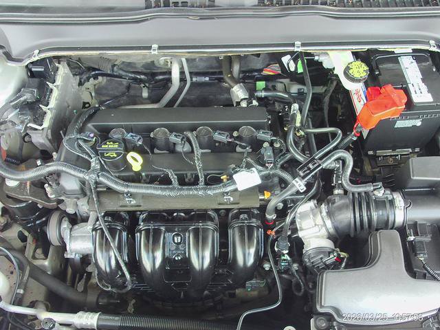 Used 2015 Ford Fusion SE FWD image 9