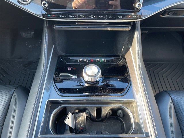 Used 2022 Jeep Wagoneer Series I w/ Premium Group I image 26