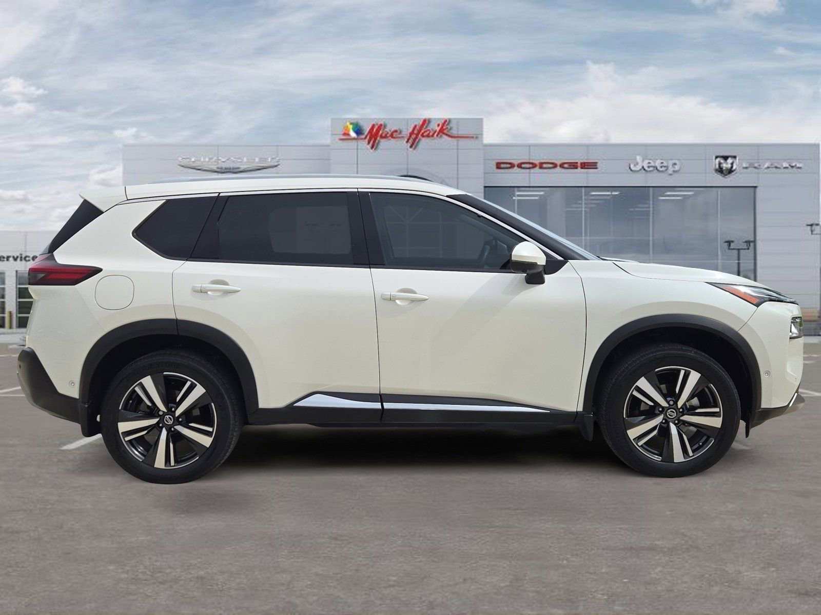Used 2021 Nissan Rogue Platinum FWD image 6