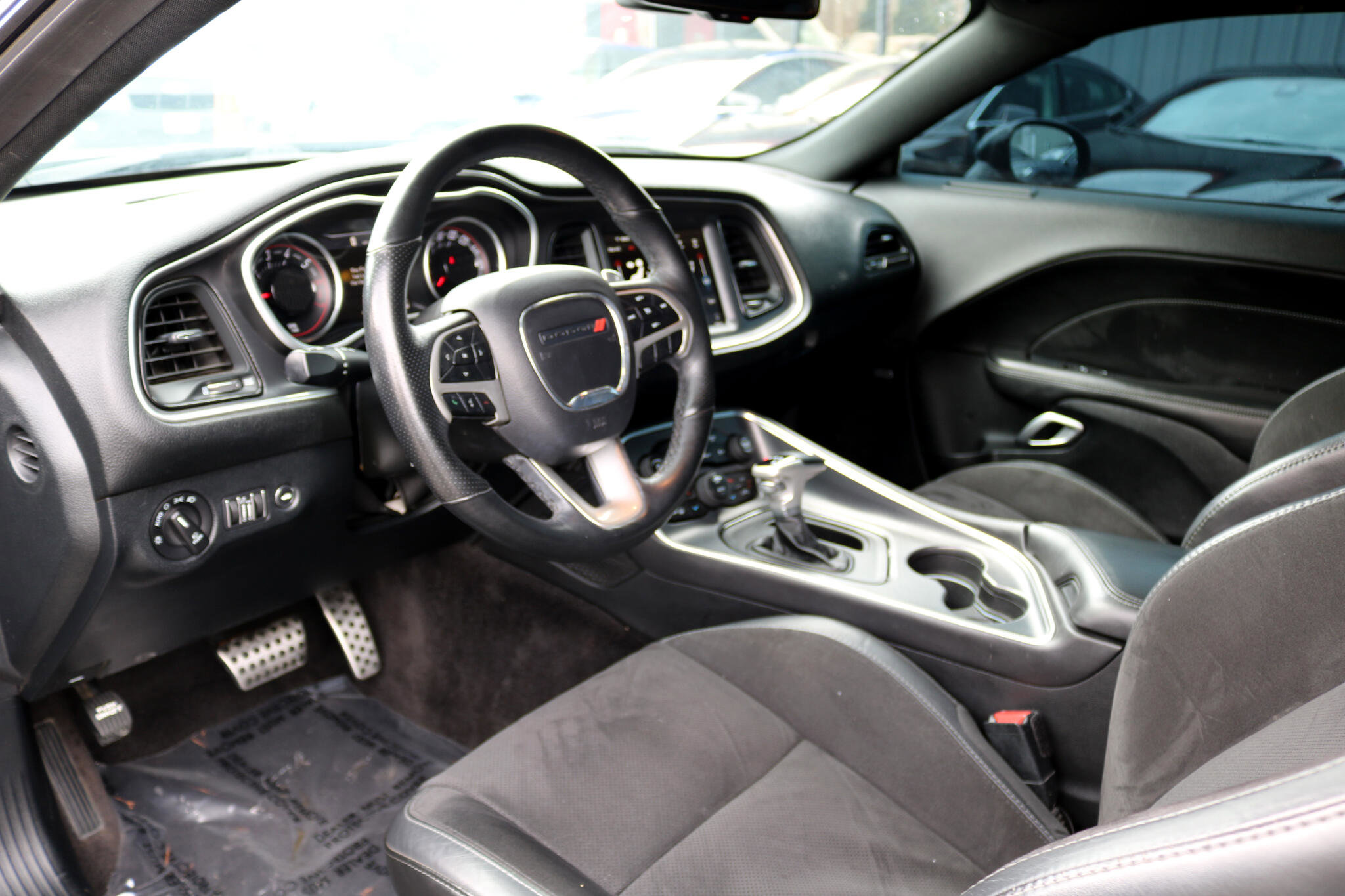 Used 2018 Dodge Challenger R/T Scat Pack w/ Leather Interior Group image 15