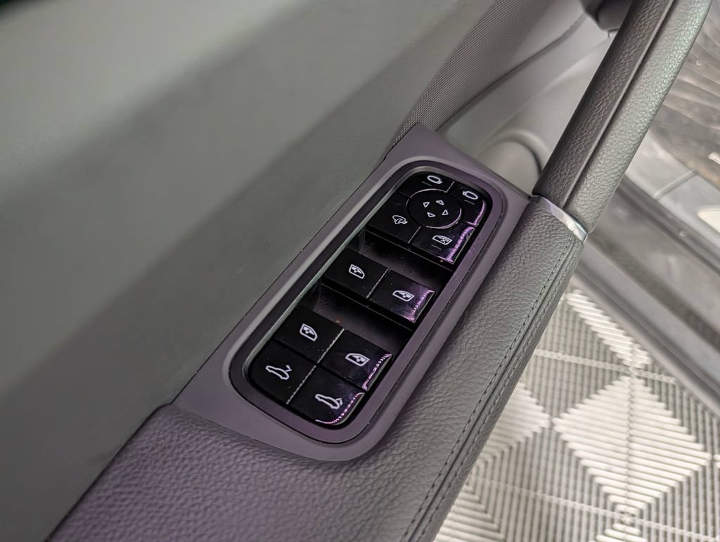 Certified 2021 Porsche Cayenne S AWD/4WD image 25