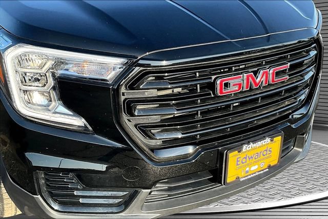 Used 2023 GMC Terrain SLE w/ Elevation Edition AWD/4WD image 32