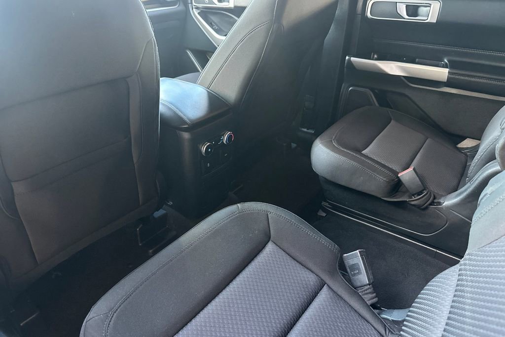 Certified 2023 Ford Explorer XLT image 14