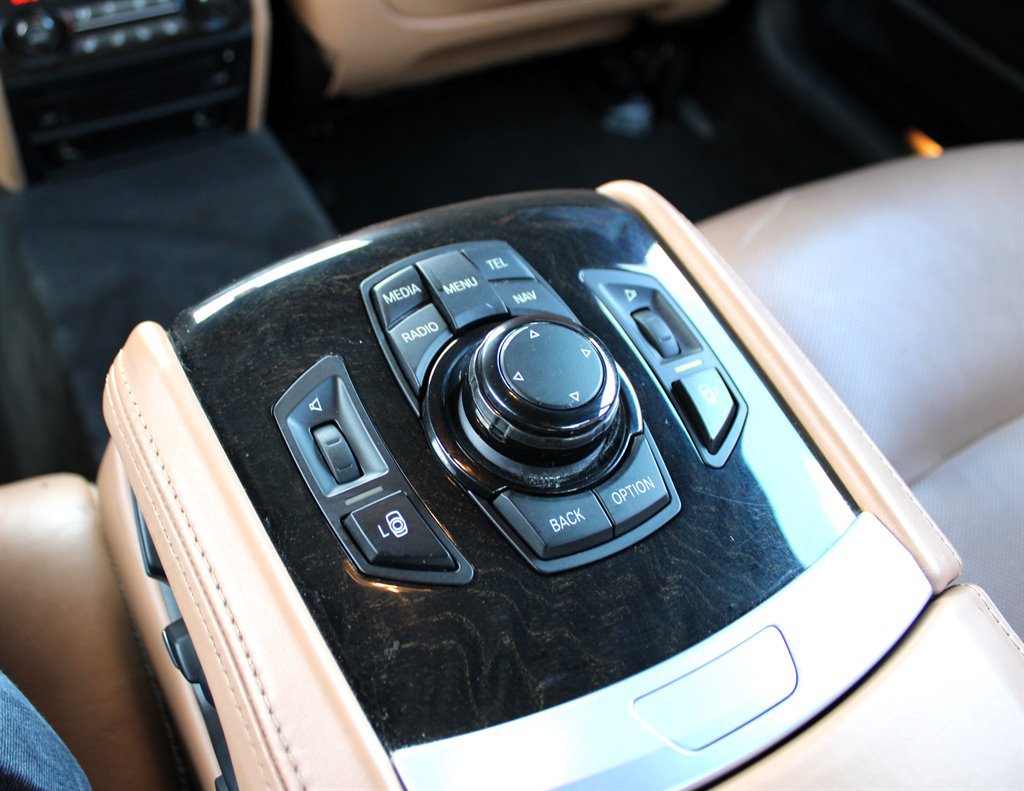 Used 2013 BMW 750Li RWD image 22